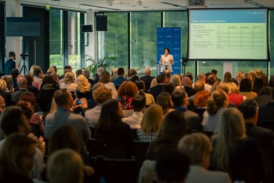 Udeleženci na Razvojnem forumu 2026